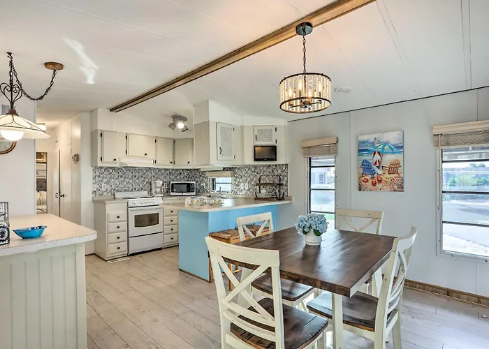 Jensen Beach Home W/ Private Beach Access!