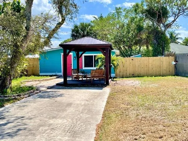 Flamingo Cottage 2 Bedroom